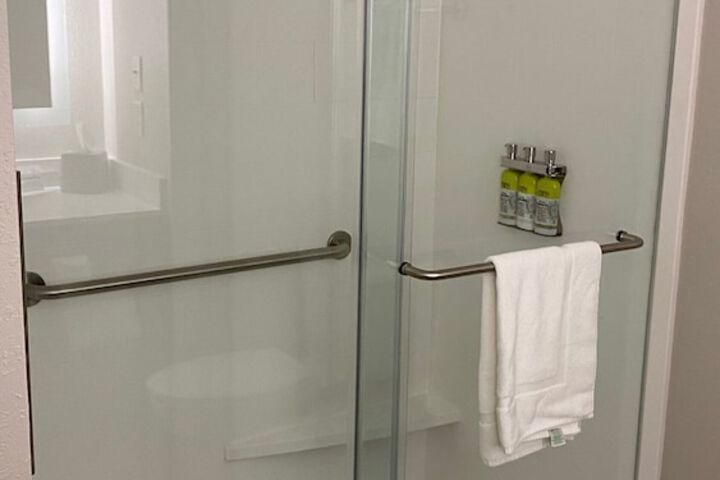 Holiday Inn Express Hotel & Suites Weston by IHG