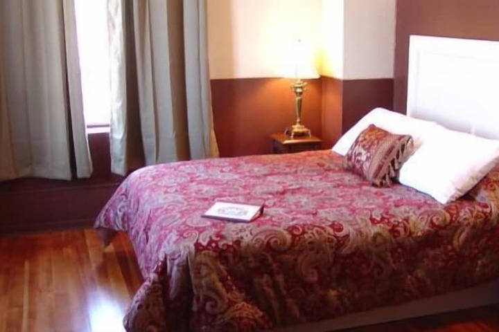 Room 42 of 68