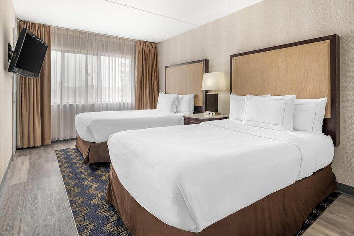 Best Western Plus Miamisburg-Dayton Suites Banquets & Hotel