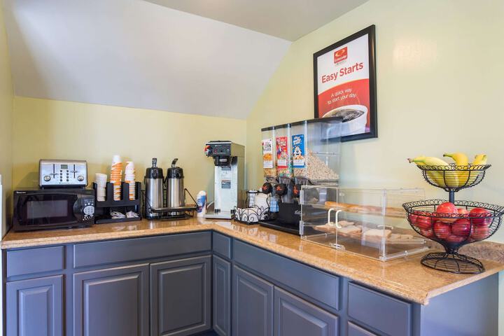 Breakfast/Coffee Service 29 of 29