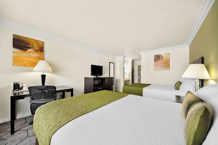 Room 21 of 31