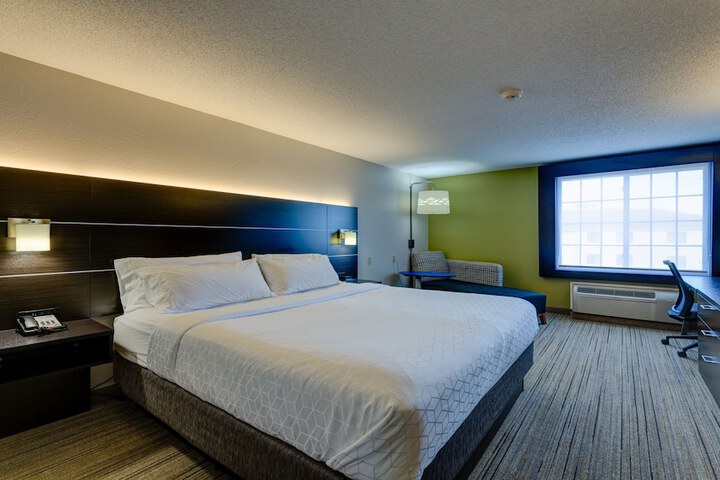 Holiday Inn Express Hotel & Suites Ashtabula-Geneva by IHG