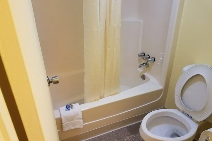 Room 14 of 15