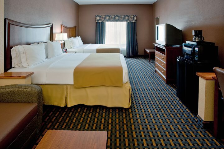 Room 18 of 34