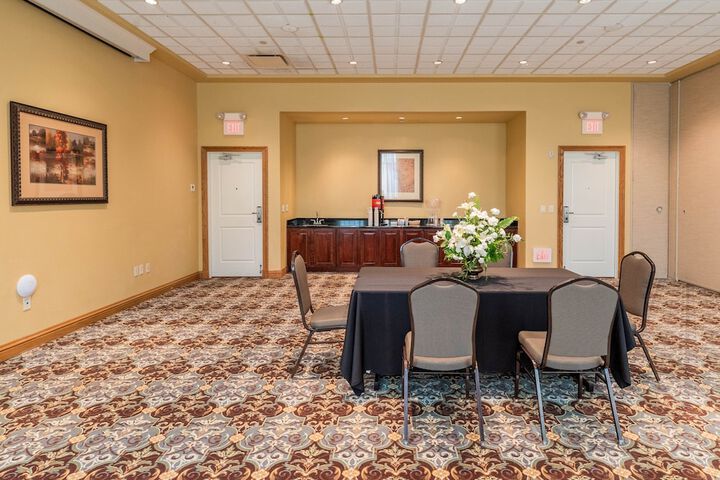 Natchez Grand Hotel & Suites on the River