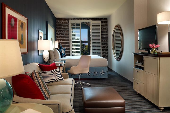 Room 83 of 130