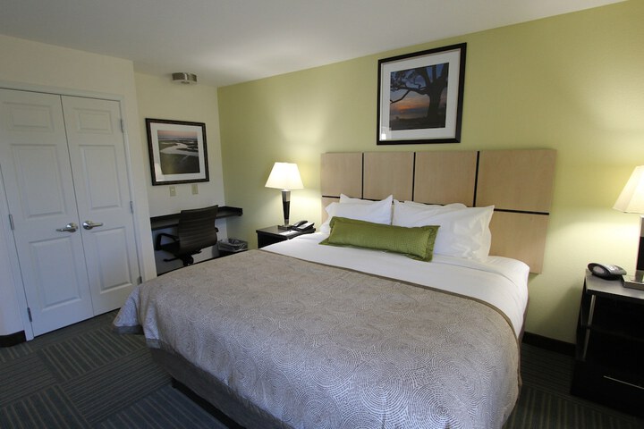 Room 19 of 42