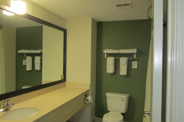 Clarion Pointe Albemarle