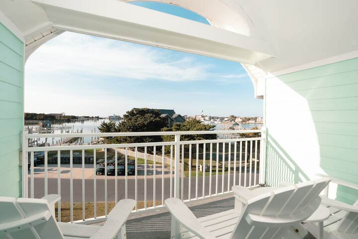 Ocracoke Harbor Inn