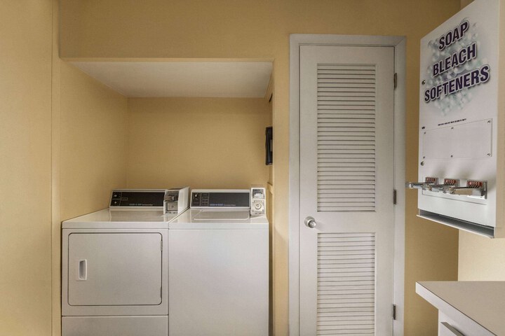 Room 29 of 47