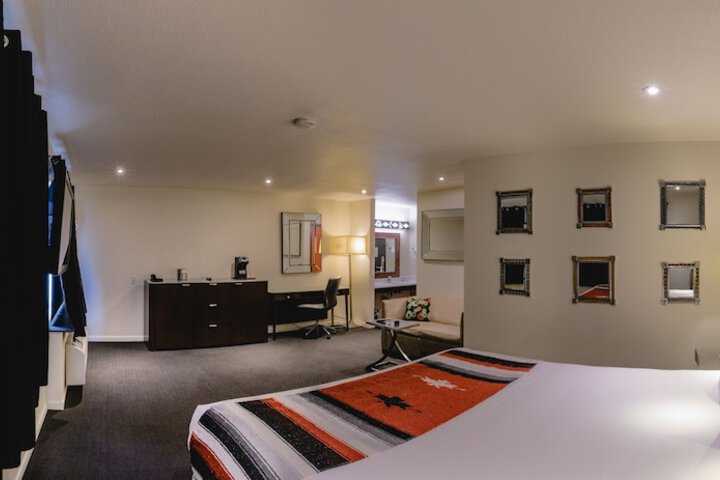 Room 40 of 110