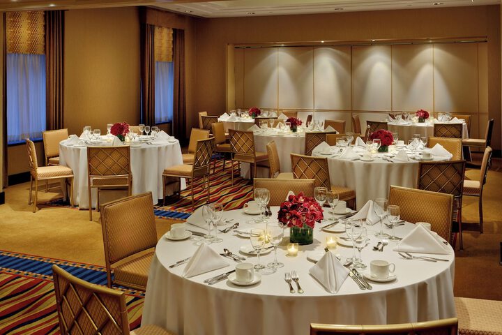 Ballroom/Hall 84 of 107