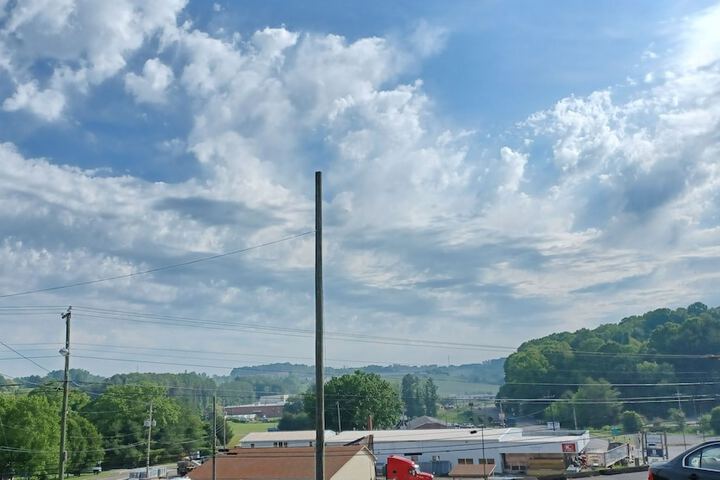 Knob Hill Motor Lodge – Hillsville