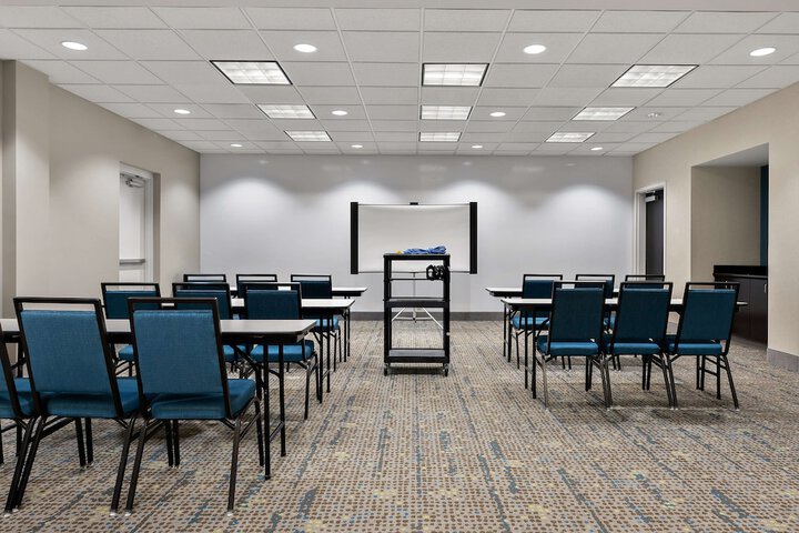 Hampton Inn Birmingham Leeds