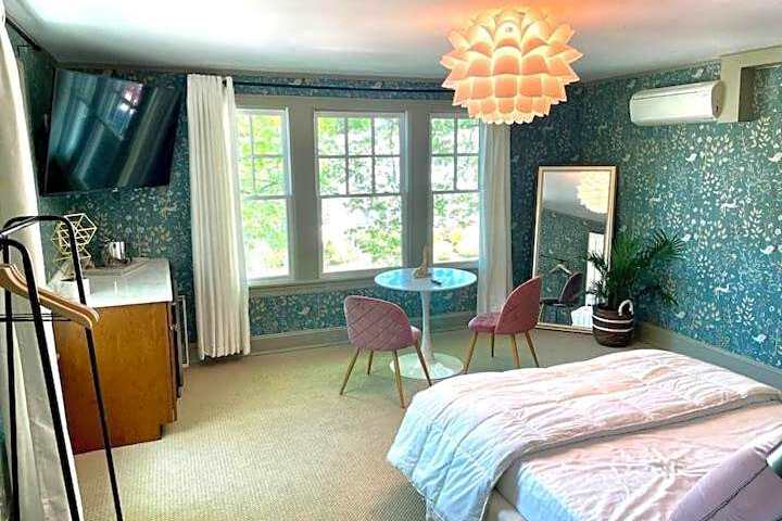 Buttonwood Boutique Hotel