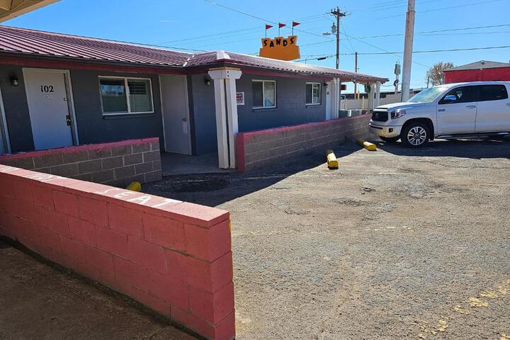 Sands Motel