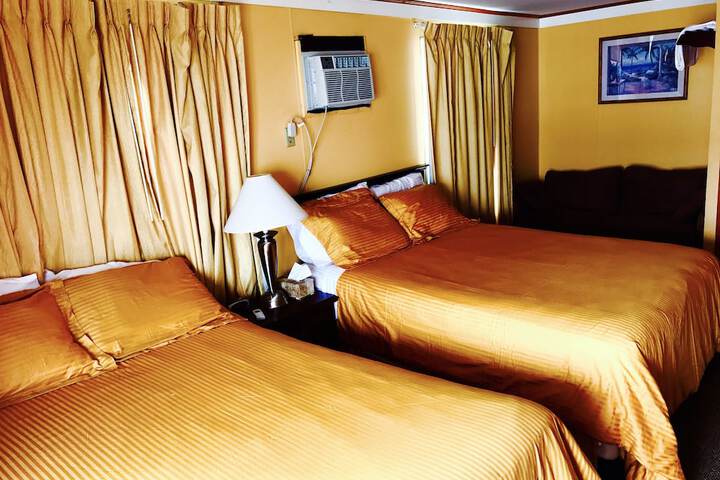 Room 14 of 32