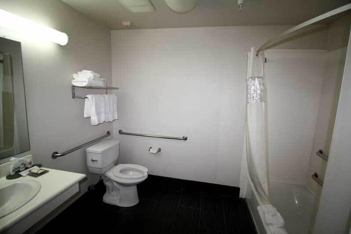 The Hotel Oceanside