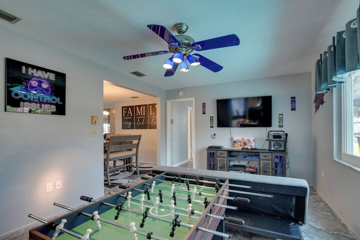 Home Near Werner-boyce & New Port Richey!