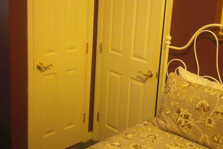 Room 121 of 154