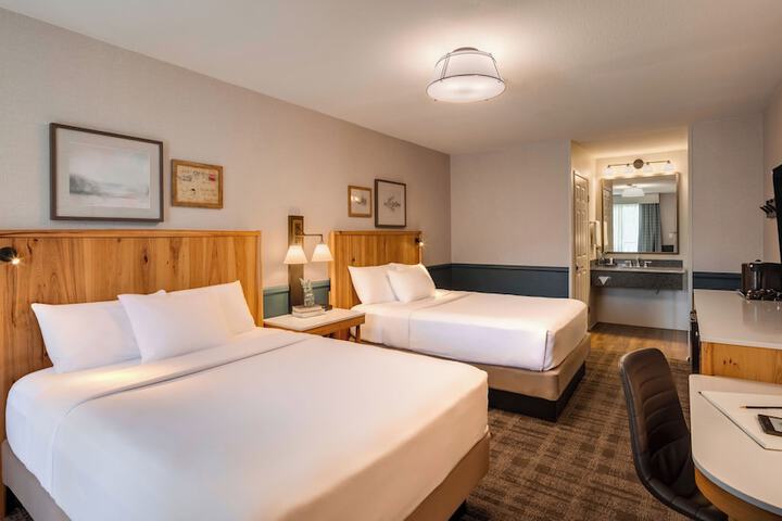Ayres Lodge Alpine