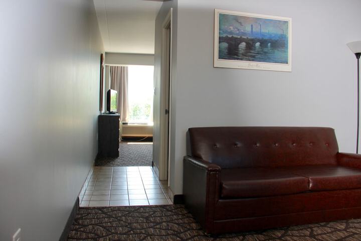Room 10 of 17