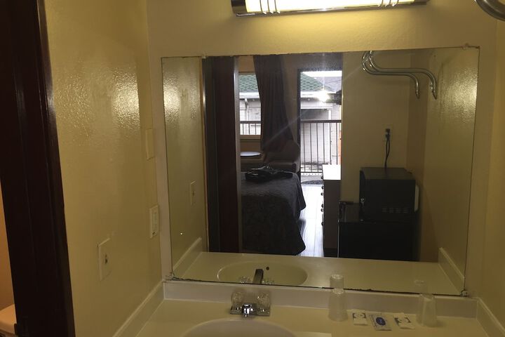 Bayview Motel