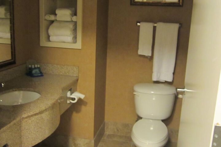 Room 25 of 57