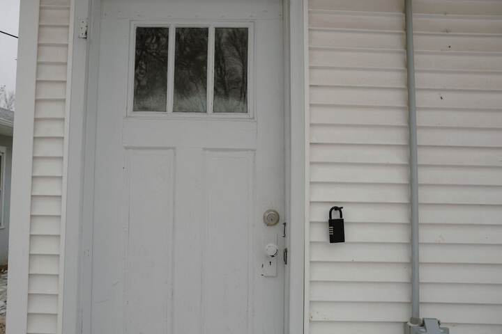 Room 73 of 234