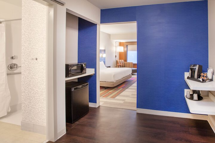 Room 19 of 46