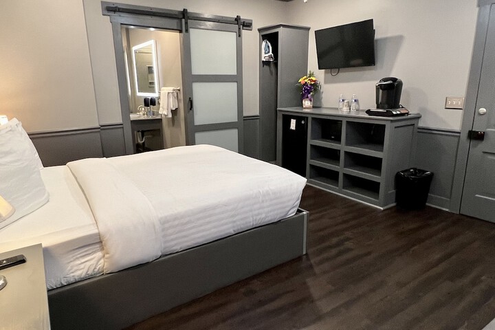 Room 14 of 59