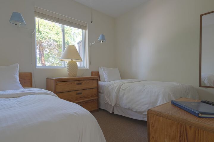 Room 96 of 173