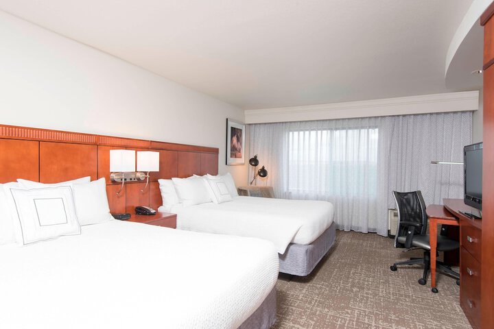 Room 11 of 34
