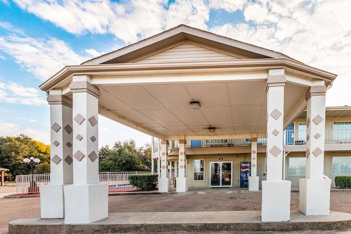 Motel 6 Waxahachie TX