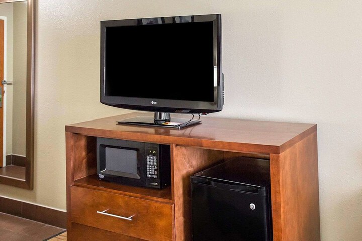 Room 8 of 22