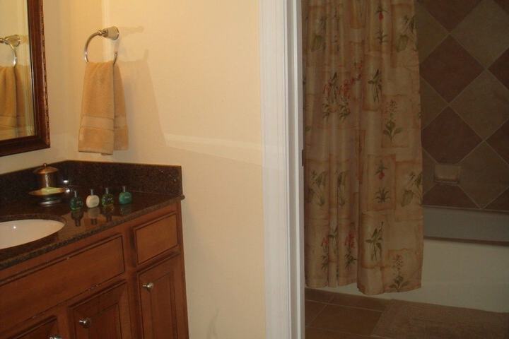 Room 10 of 20