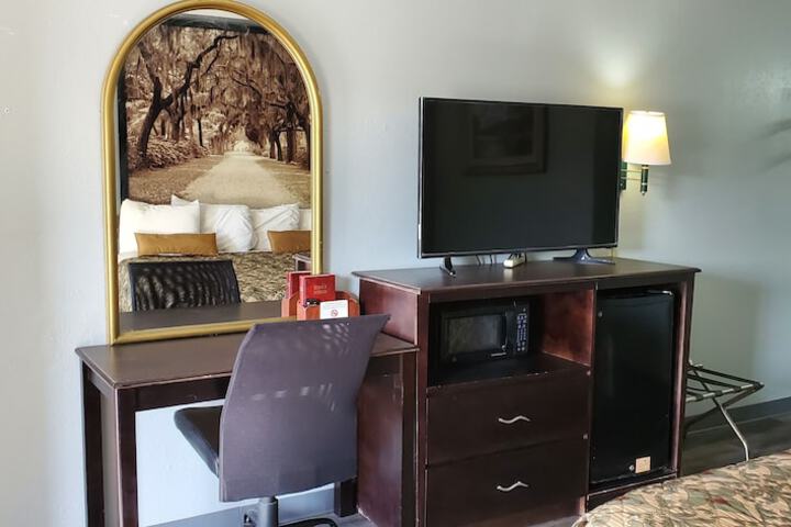 Room 22 of 28