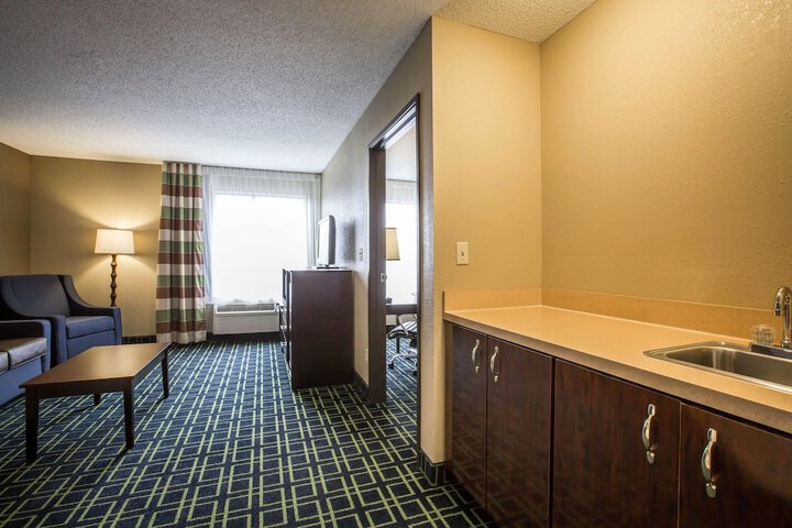 Room 19 of 24