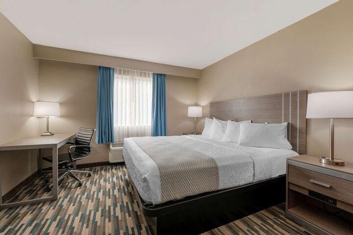 Room 18 of 25