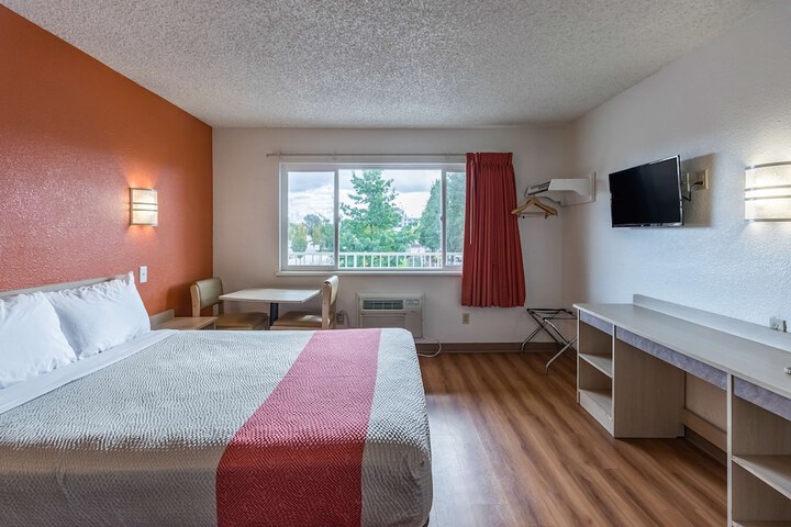 Room 25 of 30