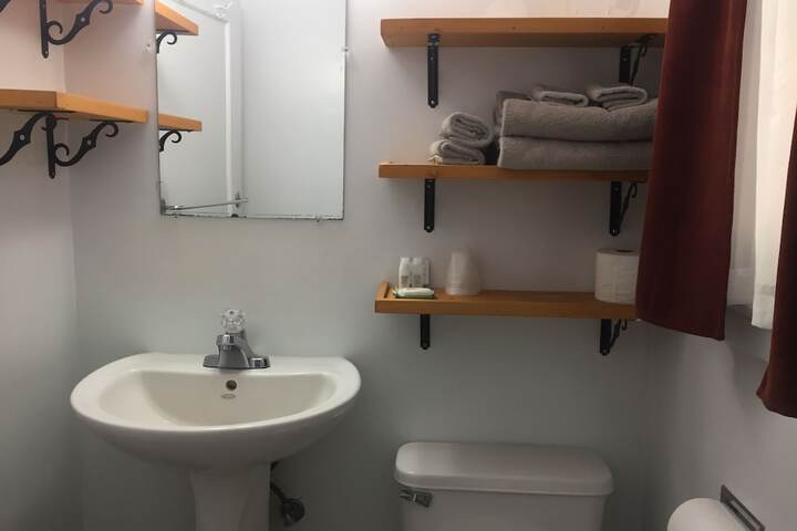 Room 66 of 105