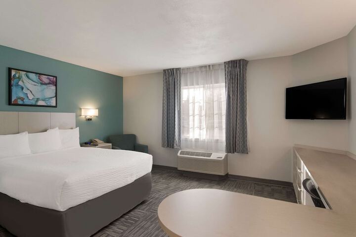 Room 26 of 32