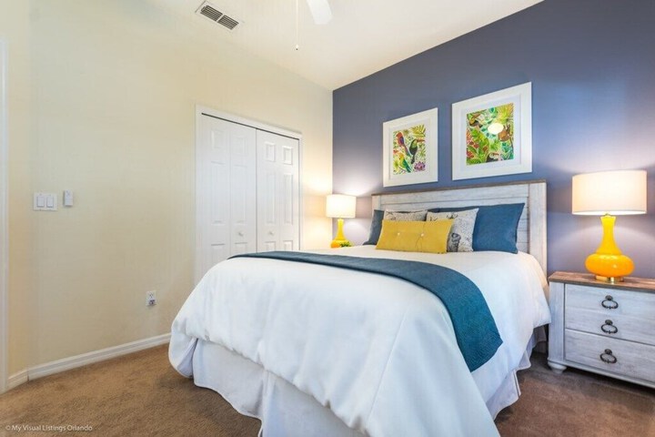 Room 3 of 32