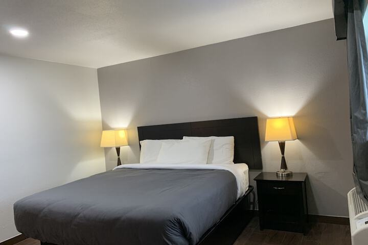 Room 21 of 36