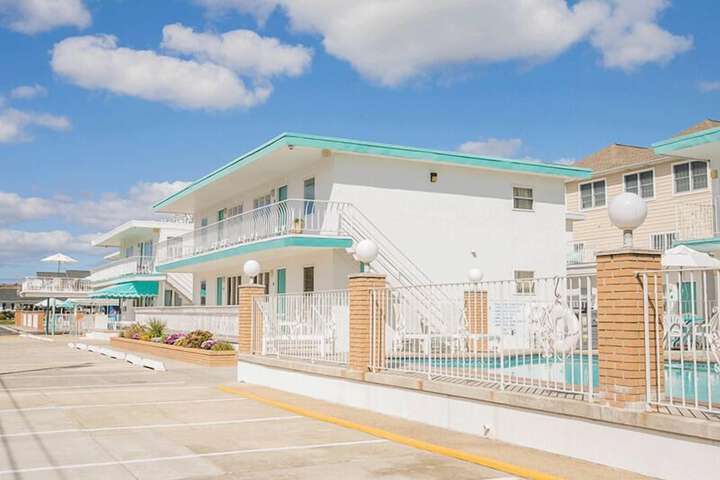Hotel 7 of 111