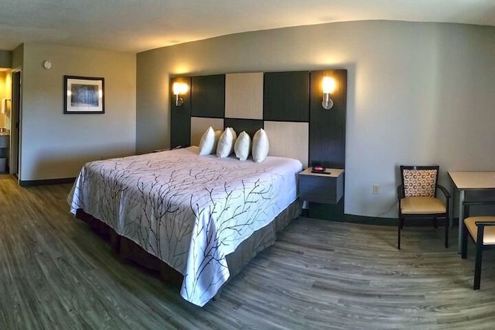 Best Western Cades Cove Inn