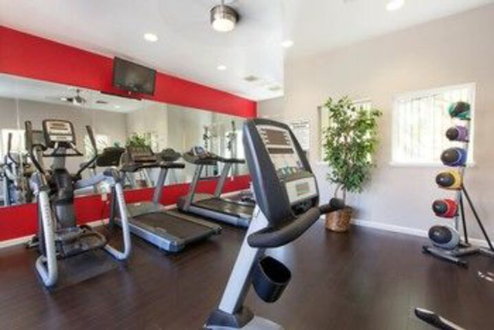 Global Luxury Suites near San Ramon Valley