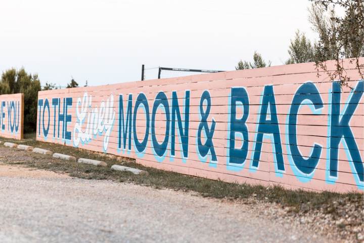 The Liney Moon
