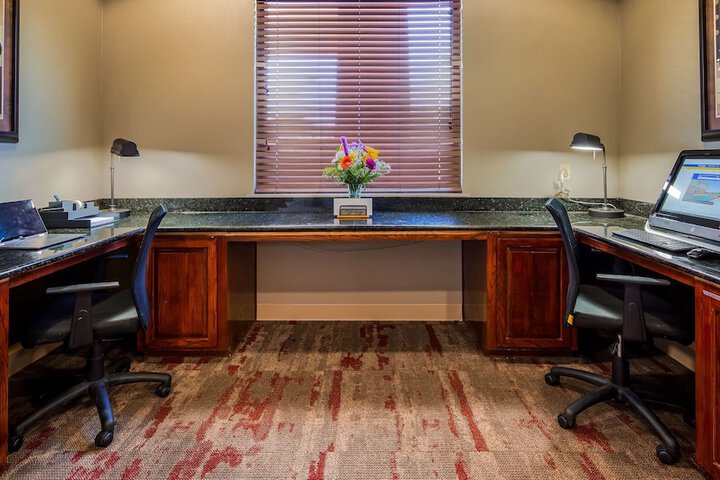 Business Center 13 of 13