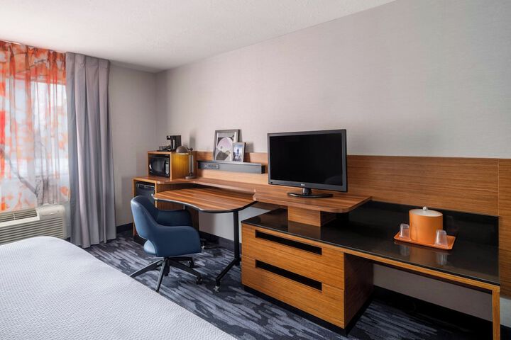 Room 17 of 49